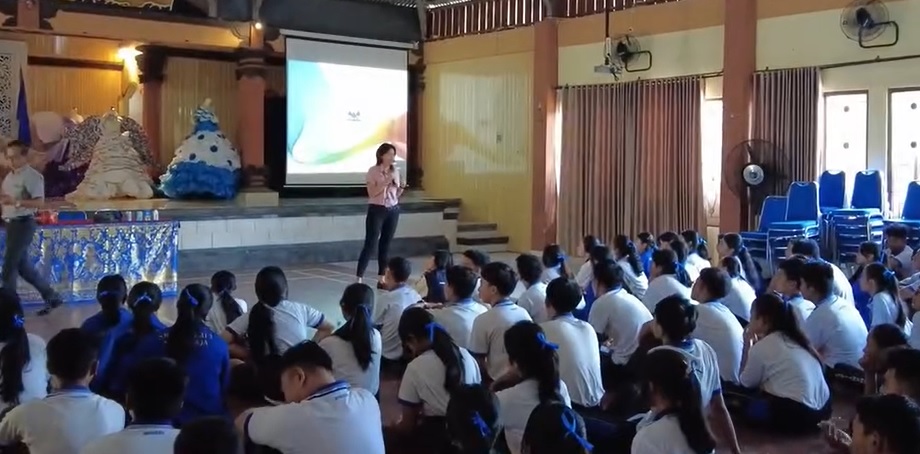 Edukasi Kekerasan Seksual dan Pernikahan Dini Kolaborasi RSUD Buleleng dan PKBI di SMAN 3 Singaraja