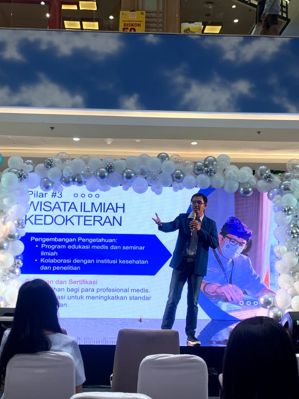 dr. Cokorda Wahyu Promosikan Layanan Travel Medicine RS UNUD