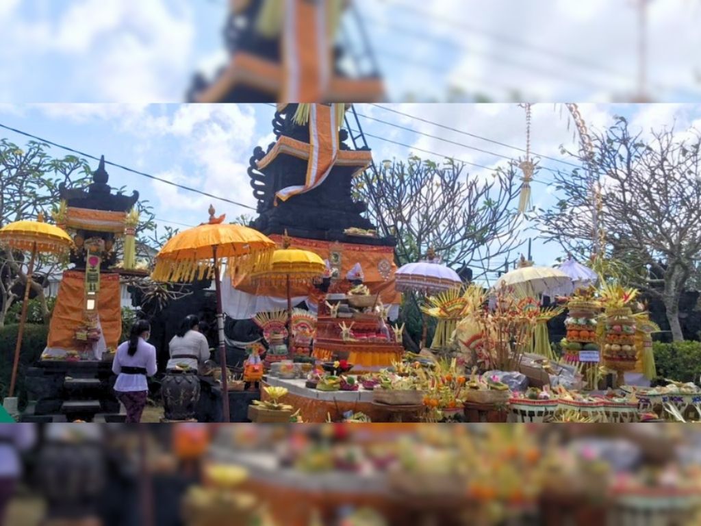 Piodalan Pura Maha Vidya Dhanavantari
